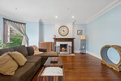 523 W Belmont Avenue #2E, Chicago, IL 60657 - Photo 5