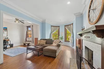 523 W Belmont Avenue #2E, Chicago, IL 60657 - Photo 3