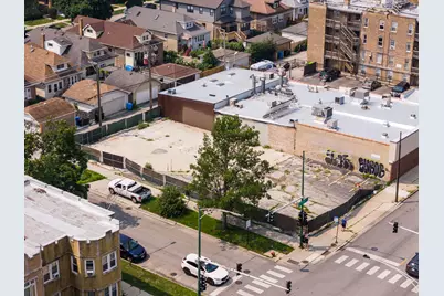 5401 W Montrose Avenue, Chicago, IL 60641 - Photo 3