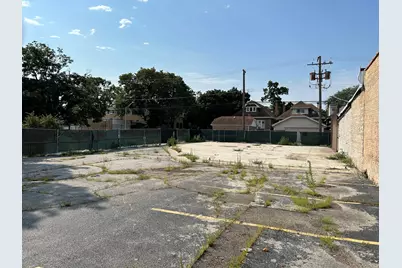 5401 W Montrose Avenue, Chicago, IL 60641 - Photo 11