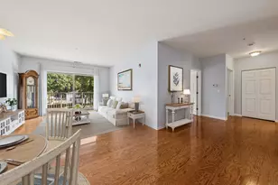 965 Rogers St, Downers Grove, IL 60515 - Photo 3