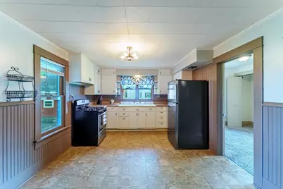 415 S Essex Street, Leland, IL 60531 - Photo 13