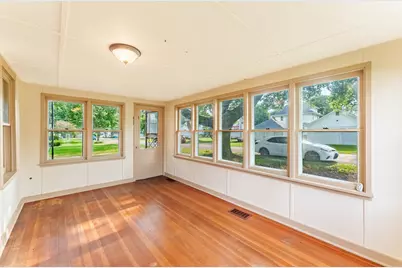 415 S Essex Street, Leland, IL 60531 - Photo 9