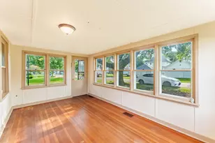 415 S Essex St, Leland, IL 60531 - Photo 9