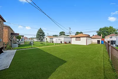 5551 S Kenneth Avenue, Chicago, IL 60629 - Photo 23
