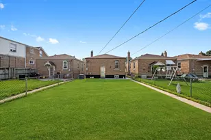 5551 S Kenneth Ave, Chicago, IL 60629 - Photo 29