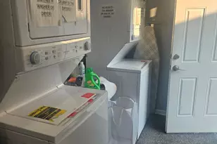 8600 S Muskegon Ave, Chicago, IL 60617 - Photo 17