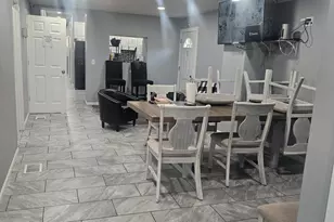 8600 S Muskegon Ave, Chicago, IL 60617 - Photo 3