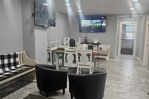 8600 S Muskegon Ave, Chicago, IL 60617 - Photo 9