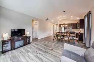 1101 Black Cherry Dr, Crystal Lake, IL 60012 - Photo 9