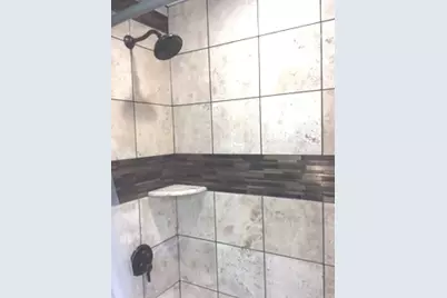 11633 S Avenue H, Chicago, IL 60617 - Photo 9