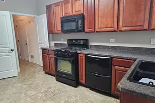 16613 Buckner Pond Wy, Crest Hill, IL 60403 - Photo 5