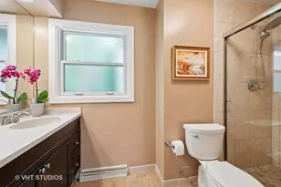 1239 Cambridge Ct, Highland Park, IL 60035 - Photo 19