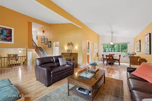 1239 Cambridge Ct, Highland Park, IL 60035 - Photo 11