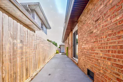 7707 Mobile Avenue, Burbank, IL 60459 - Photo 19