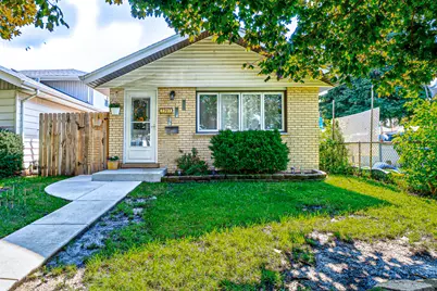 7707 Mobile Avenue, Burbank, IL 60459 - Photo 1