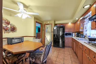 2949 W 100th Street, Evergreen Park, IL 60805 - Photo 13