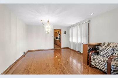 2949 W 100th Street, Evergreen Park, IL 60805 - Photo 7