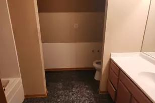 29 Cunningham Ln, Park Forest, IL 60466 - Photo 7