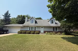 242 Thompson Ave, Winthrop Harbor, IL 60096 - Photo 11