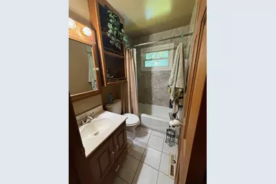 242 Thompson Avenue, Winthrop Harbor, IL 60096 - Photo 3