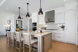 451 E Grand Ave, Chicago, IL 60611 - Photo 3