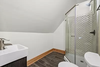 1842 W Greenleaf Avenue, Chicago, IL 60626 - Photo 19