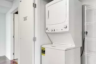 9725 Woods Dr, Skokie, IL 60077 - Photo 17