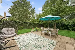 240 Riverside Dr, Northfield, IL 60093 - Photo 19