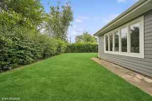 240 Riverside Dr, Northfield, IL 60093 - Photo 21