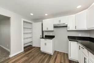 2711 E 800 North Rd, Wenona, IL 61377 - Photo 7