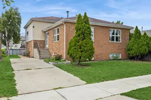 6614 Kane Ave, Hodgkins, IL 60525 - Photo 1