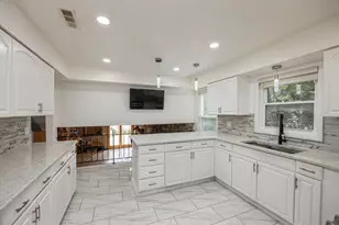 6614 Kane Ave, Hodgkins, IL 60525 - Photo 7