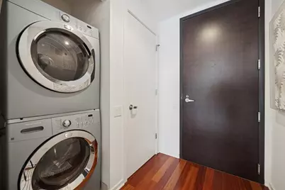 240 E Illinois Street #1605, Chicago, IL 60611 - Photo 25