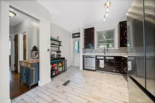 9330 S 50th Ave, Oak Lawn, IL 60453 - Photo 5