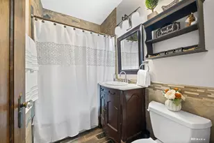 9330 S 50th Ave, Oak Lawn, IL 60453 - Photo 11