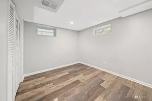 9330 S 50th Ave, Oak Lawn, IL 60453 - Photo 17