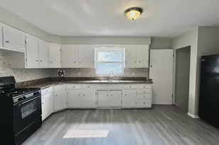 15741 Finch Ave, Harvey, IL 60426 - Photo 3