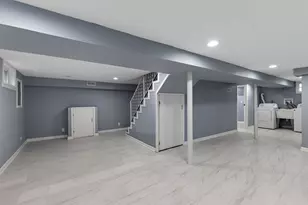 320 Streamside Dr, Harvey, IL 60426 - Photo 13