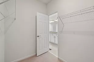 300 N Aspen Dr, Cortland, IL 60112 - Photo 29