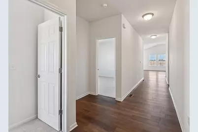 300 N Aspen Drive, Cortland, IL 60112 - Photo 15