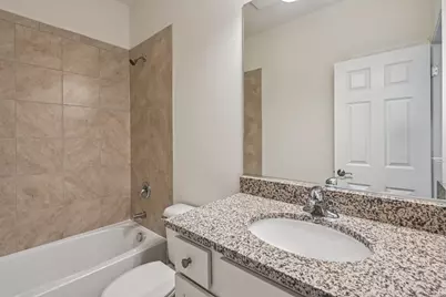300 N Aspen Drive, Cortland, IL 60112 - Photo 17