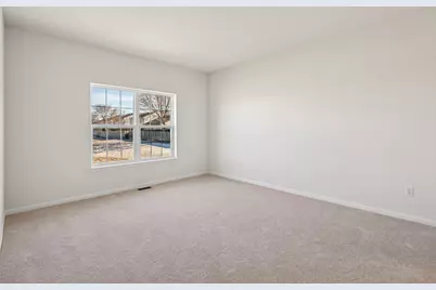 300 N Aspen Drive, Cortland, IL 60112 - Photo 25