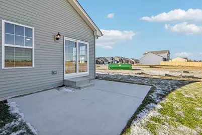 300 N Aspen Drive, Cortland, IL 60112 - Photo 37