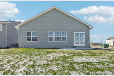 300 N Aspen Drive, Cortland, IL 60112 - Photo 41