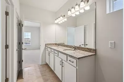 300 N Aspen Drive, Cortland, IL 60112 - Photo 25