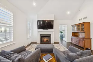 5531 Barton Ln, Hinsdale, IL 60521 - Photo 9