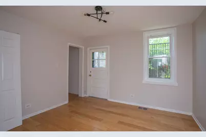 2533 E 83rd Street, Chicago, IL 60617 - Photo 7