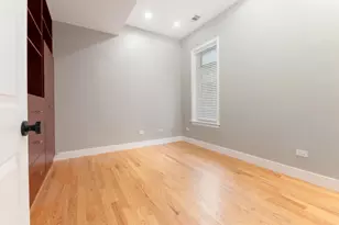 1303 W Flournoy St, Chicago, IL 60607 - Photo 11