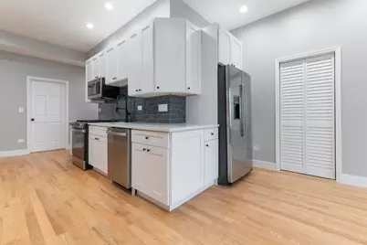 1303 W Flournoy Street #1F, Chicago, IL 60607 - Photo 5